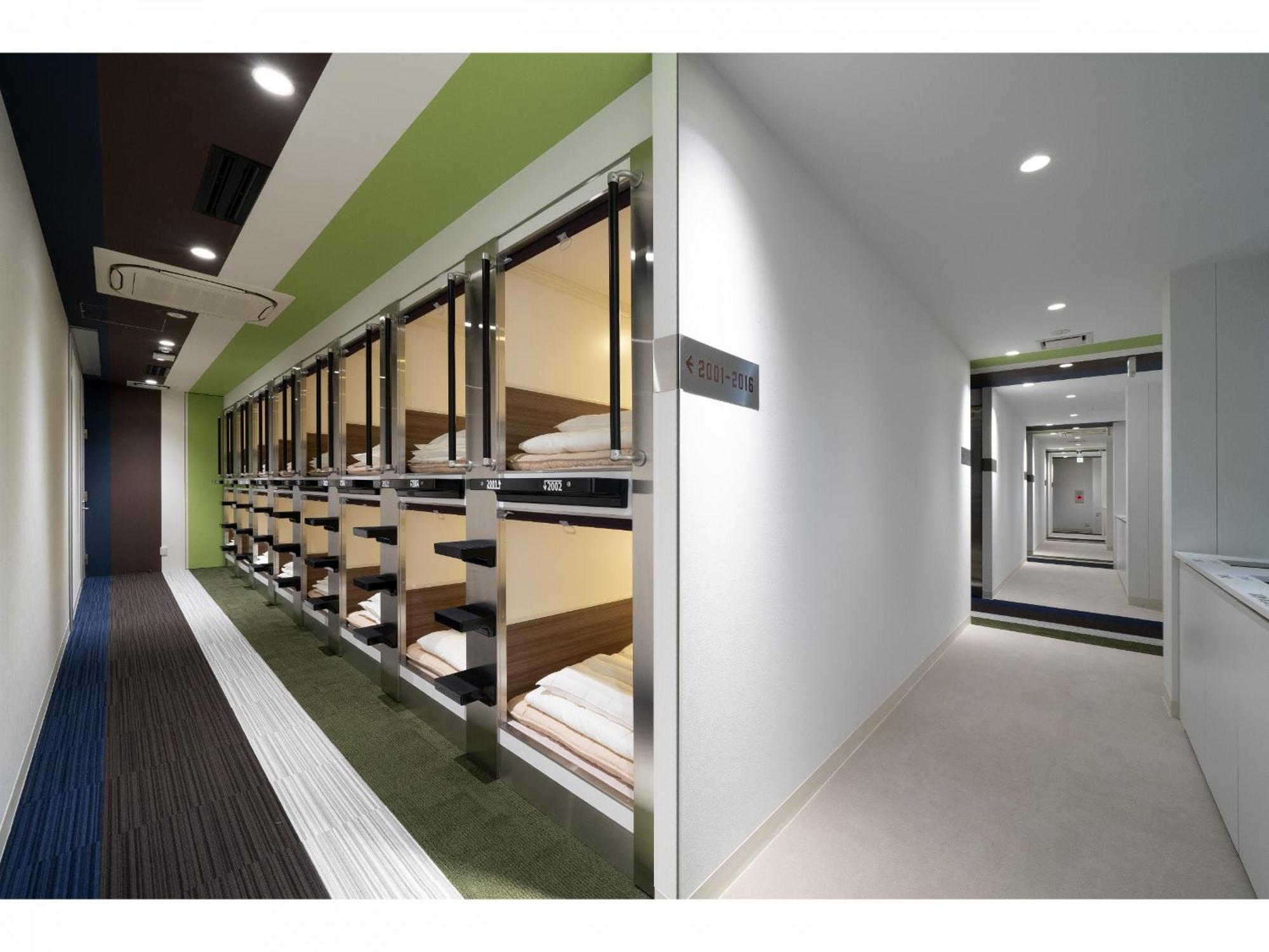 Capsule Hotel J Garden Shin-Osaka Exterior foto